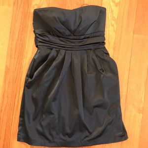 Navy strapless dress